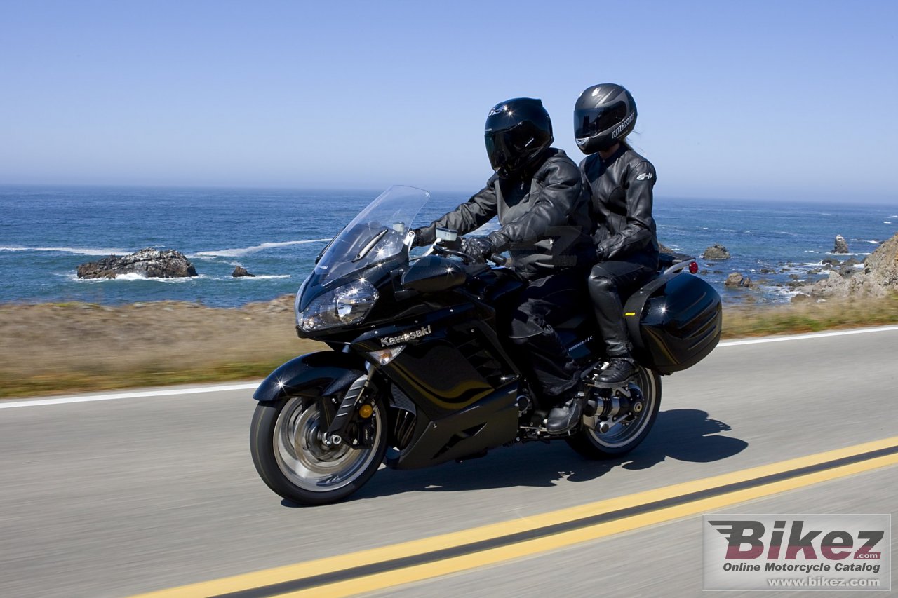Big Kawasaki concours 14 picture and wallpaper from Bikez.com